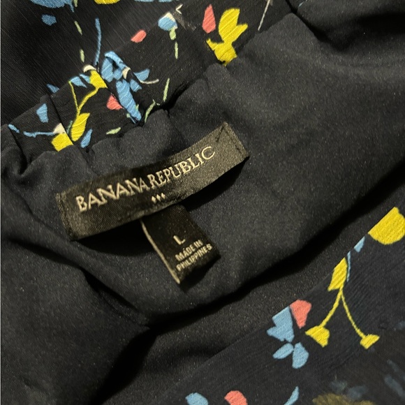 BANANA REPUBLIC Navy Blue Floral ruffle skirt - size Large - Picture 5 of 6